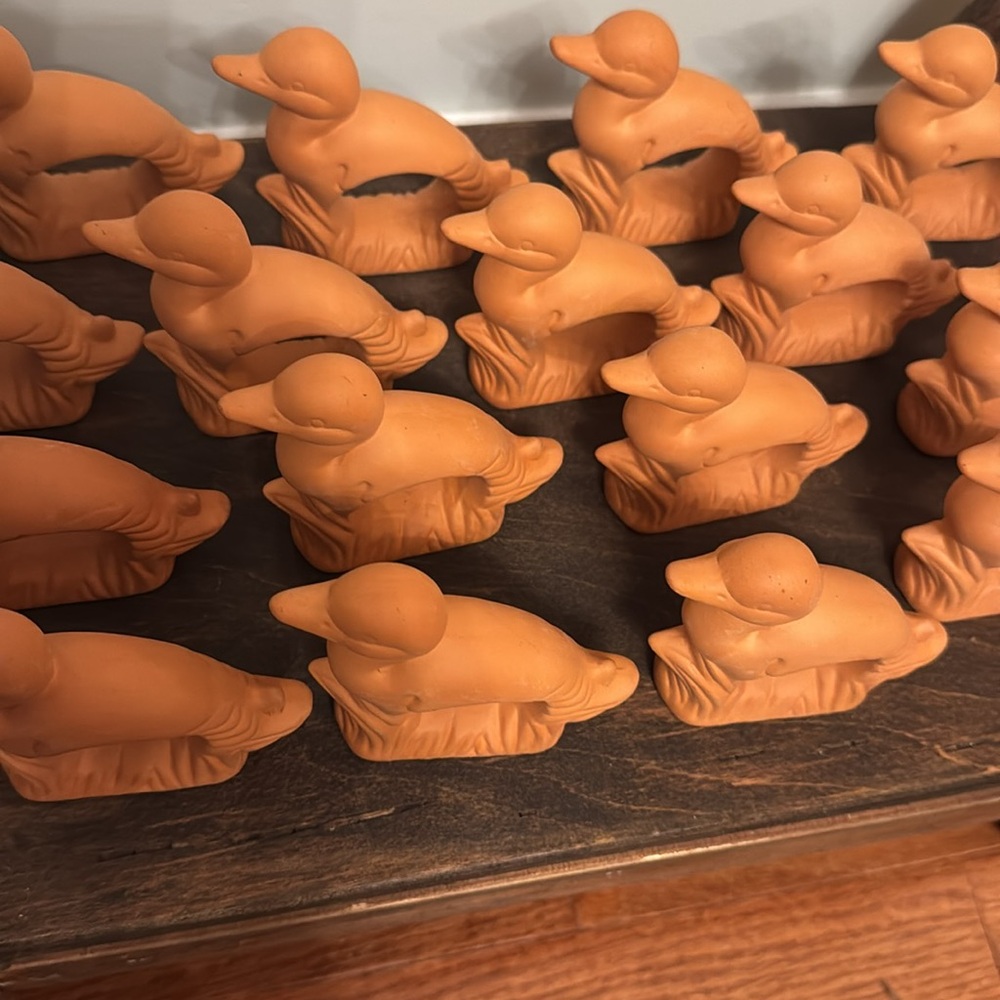 Vintage Terra Cotta Duck Napkin Rings - Picture 3 of 7